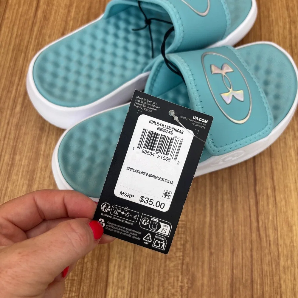Under Armour Ignite Pro 8 Girls Size 2Y Blue White Adjustable Slide Sandals NEW